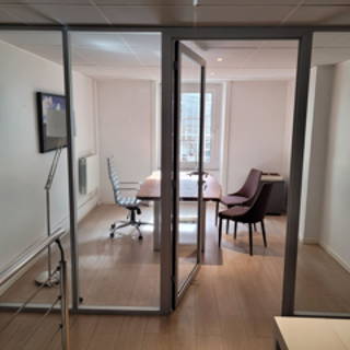 Bureau privé 16 m² 1 poste Location bureau Rue Cuvier Lyon 69006 - photo 3